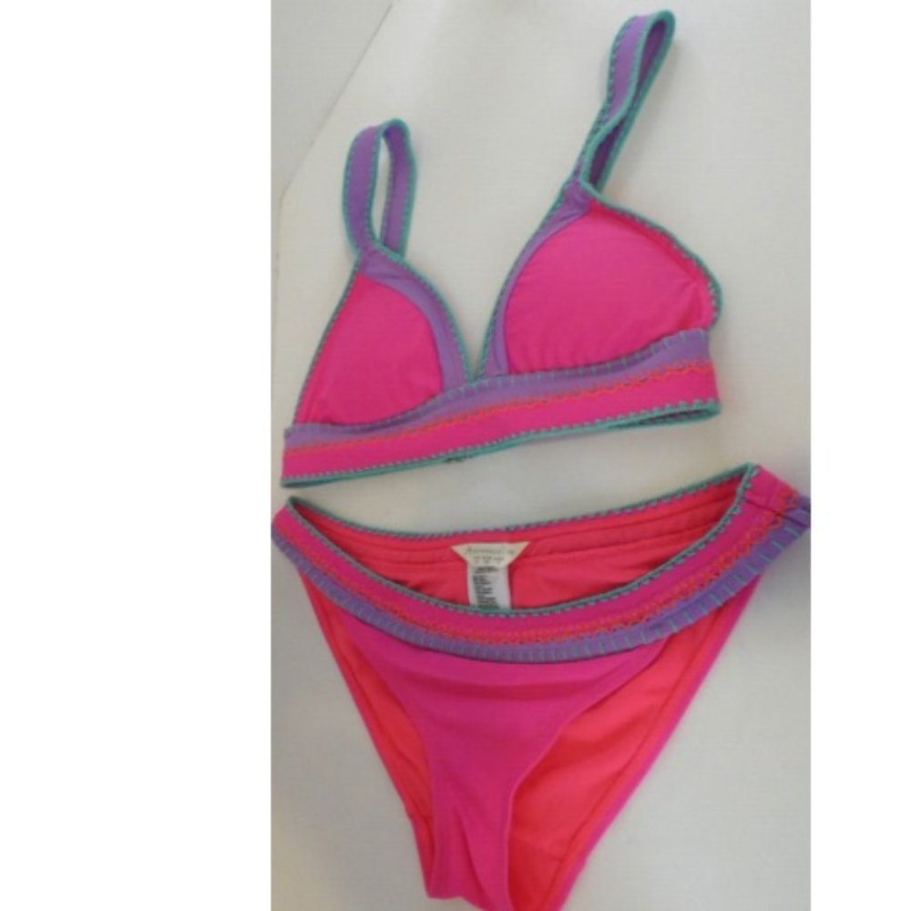 Hot Pink Lavender Bikini Accessorize 2 Piece Bathing suit Womens Size 4